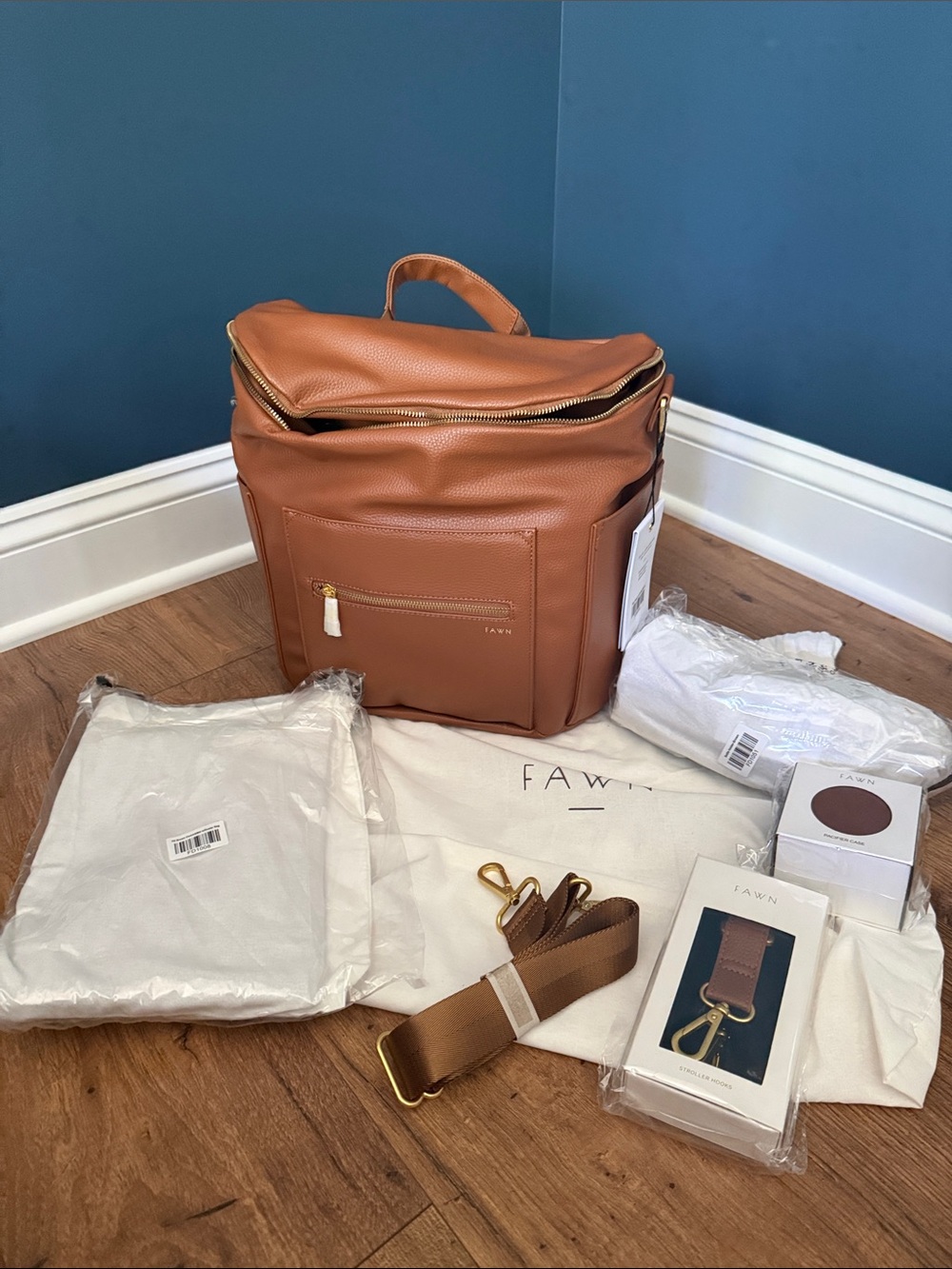 Fawn Design Original Diaper Bag Bundle - BNIB Brown - Picture 7 of 13